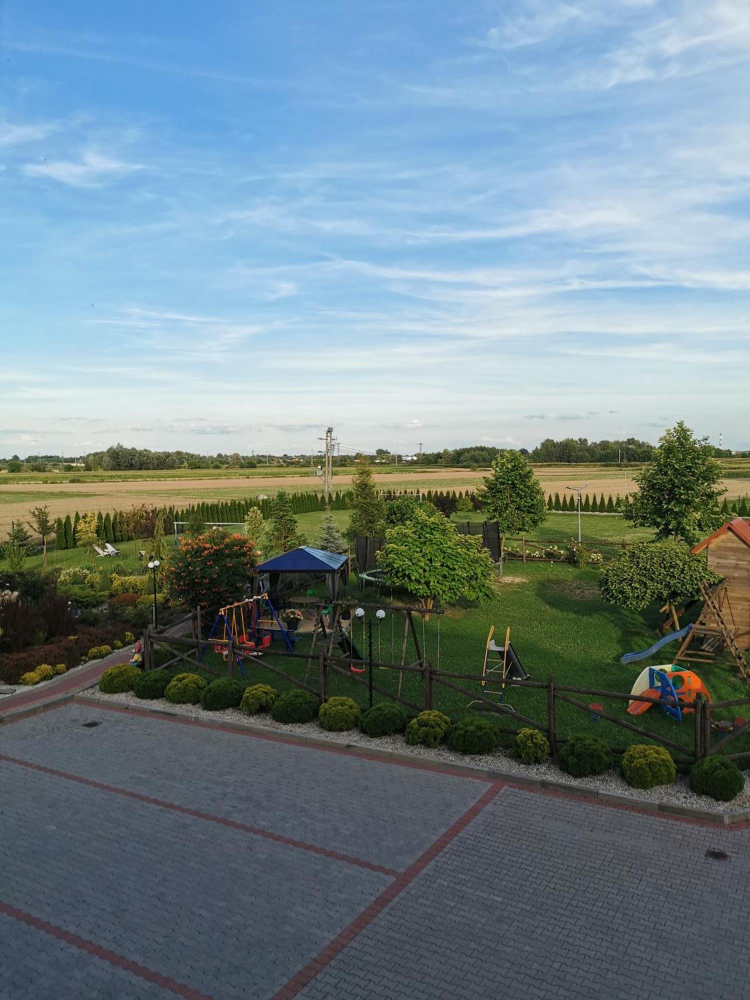 Rezydencja Pod Pieprzowkami Zalesie Gorzyckie Exterior foto