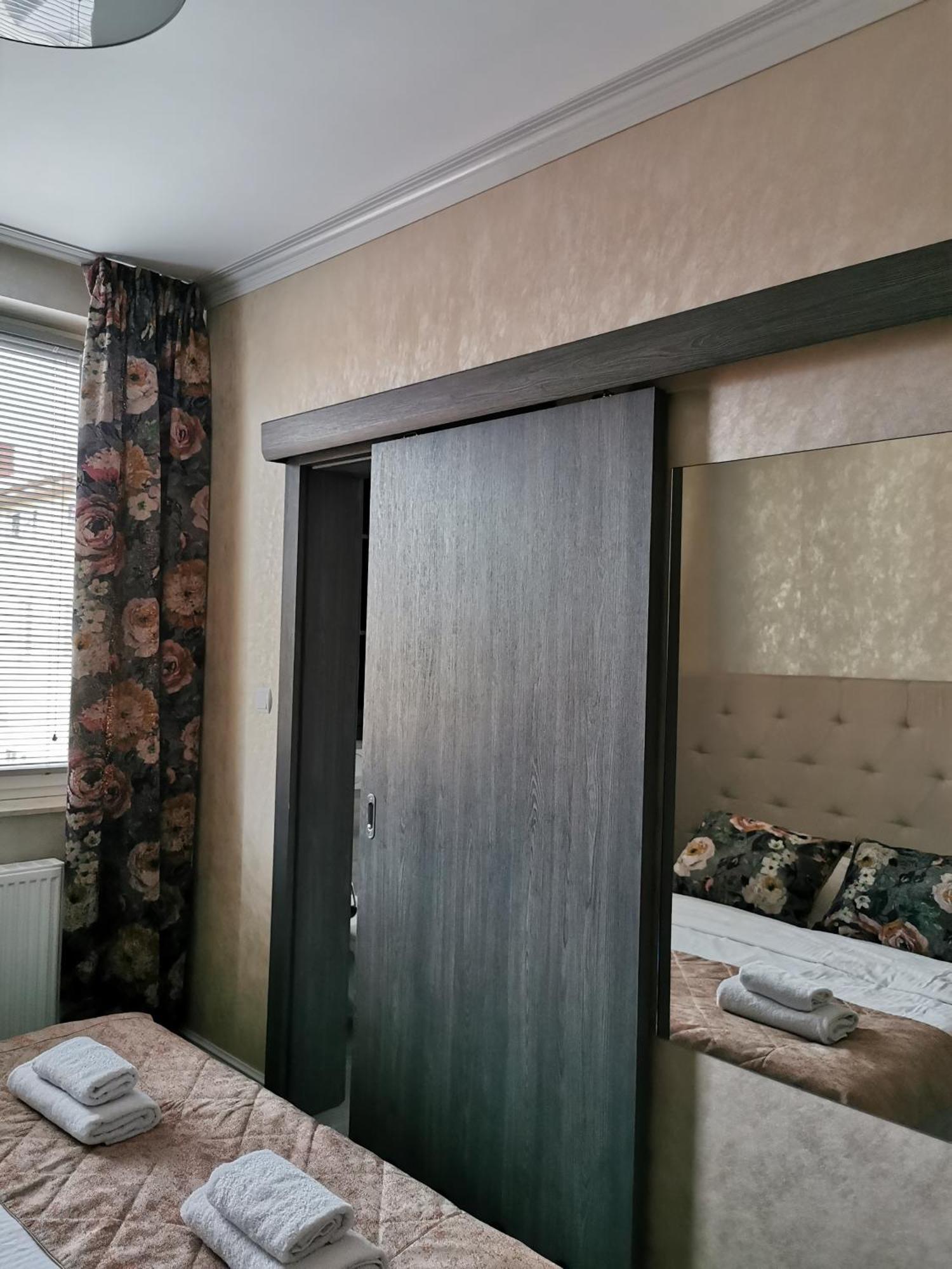 Rezydencja Pod Pieprzowkami Zalesie Gorzyckie Exterior foto
