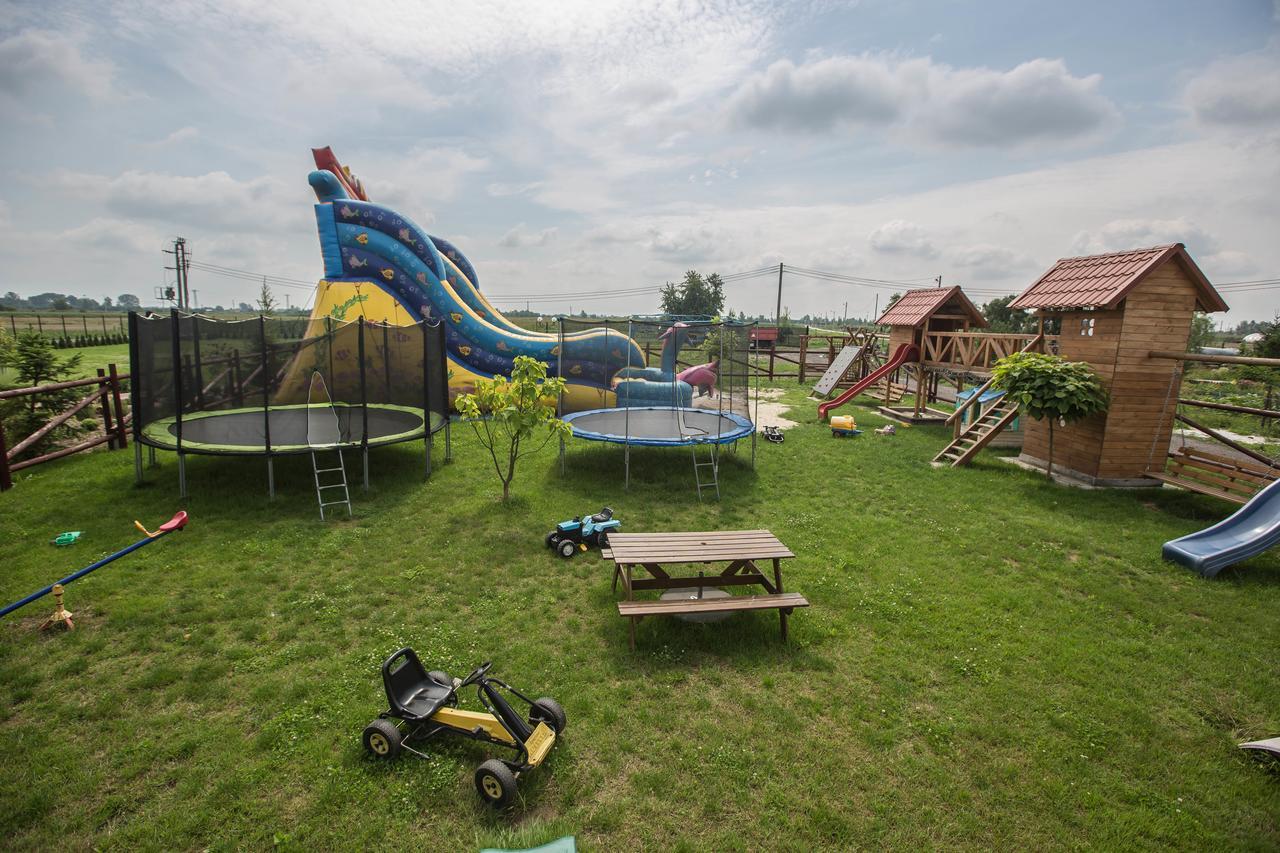 Rezydencja Pod Pieprzowkami Zalesie Gorzyckie Exterior foto